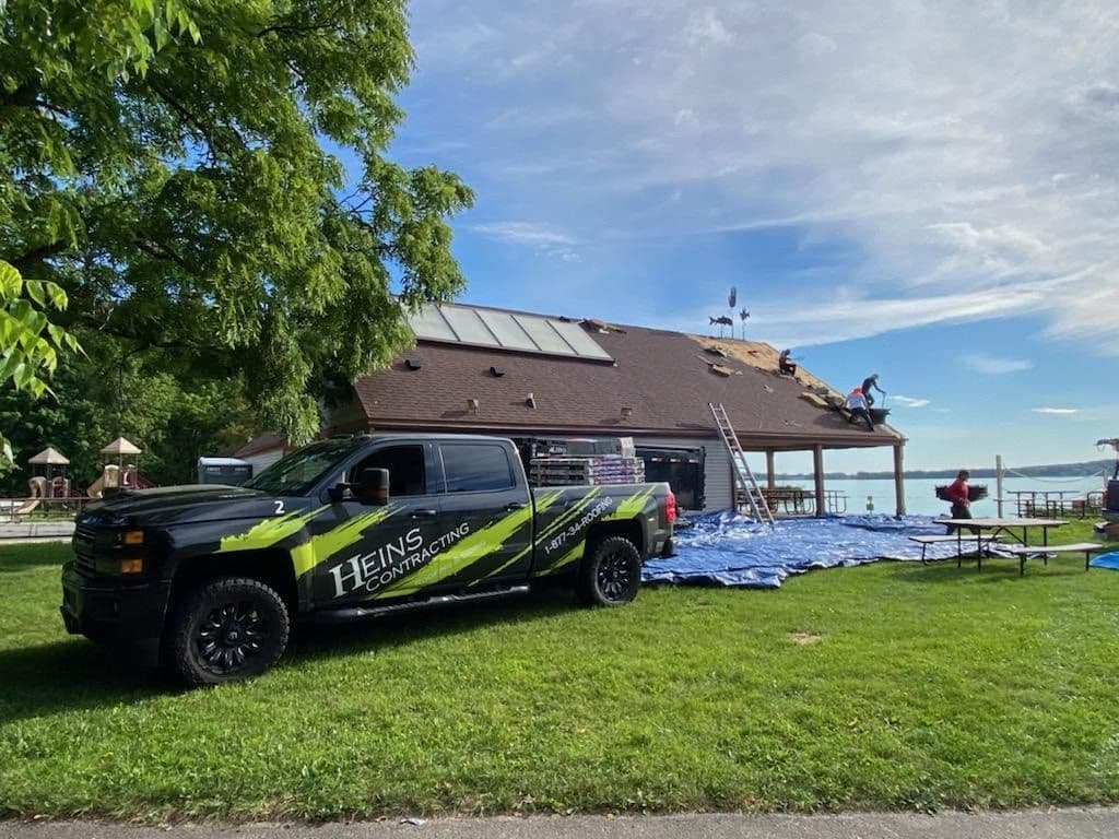 Heins-Contracting-Roofing-on-the-Lake.jpg