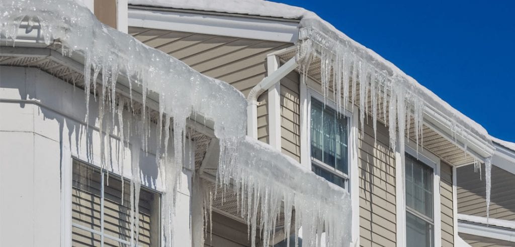 ice-dams-on-roof